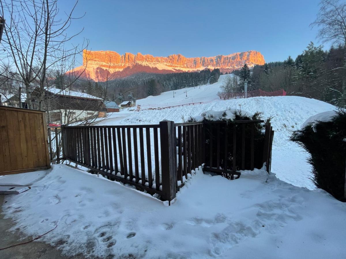 L'Appart Du Granier Les Déserts Exteriör bild